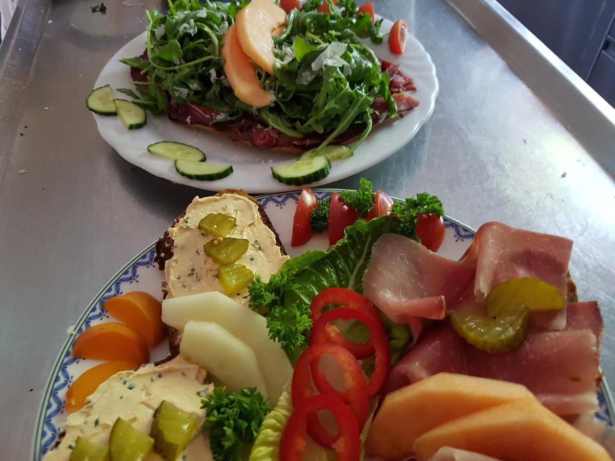 Winzerhof Gietzen Hotel Hatzenport Kültér fotó