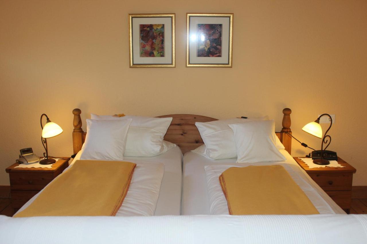 Winzerhof Gietzen Hotel Hatzenport Kültér fotó